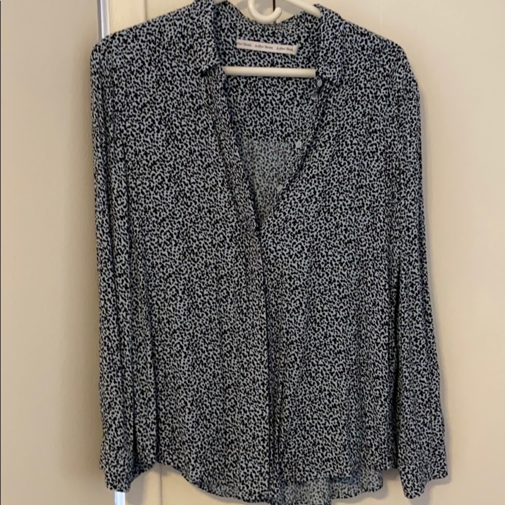 Love & Other Stories light blue/black button down